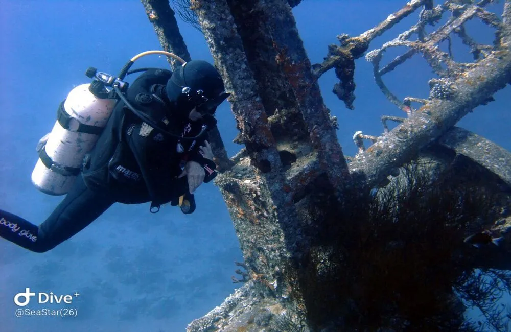 Centre de plongée Sea Star diving center - Jordanie - Baptême/plongée découverte - voyage plongee seastarDC epave