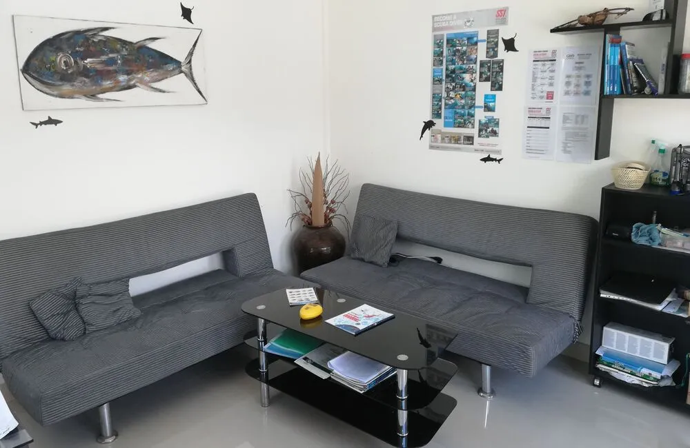 Centre de plongée Thoddoo Diving Center - Atolls du Nord - Baptême/plongée découverte - ThoddooDivingCenter voyageplonge