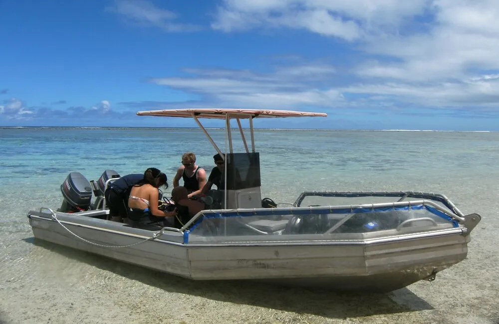 Centre de plongée Adventure Cook Islands - Asie-Pacifique - Baptême/plongée découverte - AdventureCookIslands voyageplongee Boat1