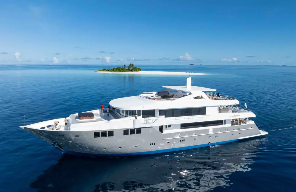 Centre de plongée Princess Maani – Top Class Cruising - Atolls du Centre - Baptême/plongée découverte - PRINCESS MAANI voyageplongee